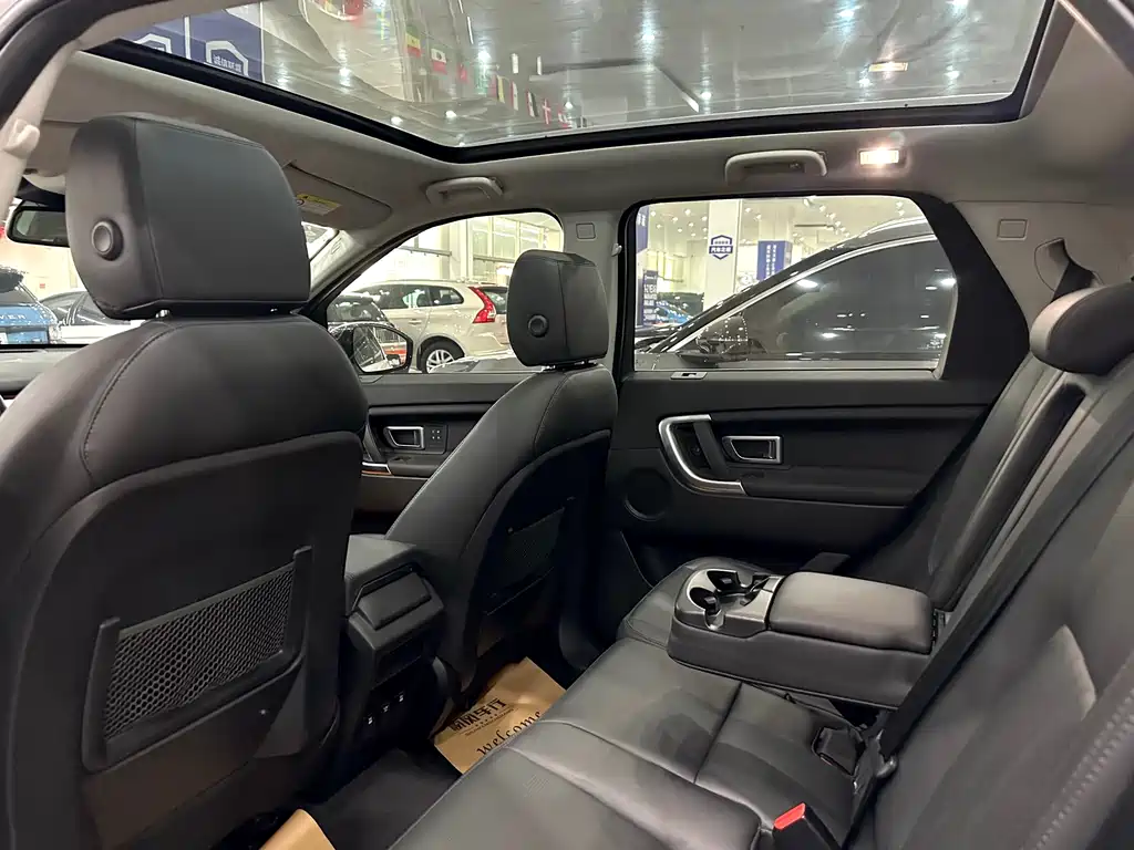 Land Rover Discovery Sport 2018 — фото 13