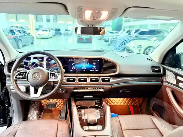 Mercedes-Benz GLS 2021