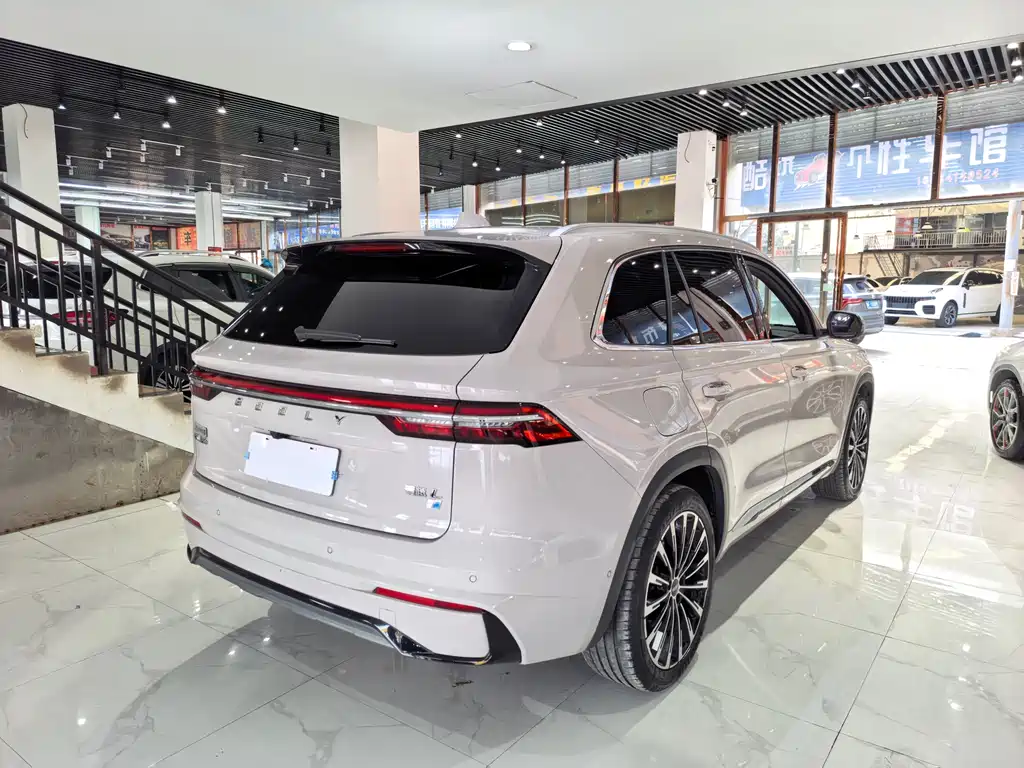Geely Xingyue L 2024 — фото 4