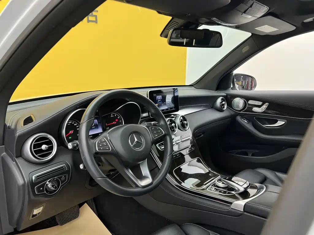 Mercedes-Benz GLC 2016