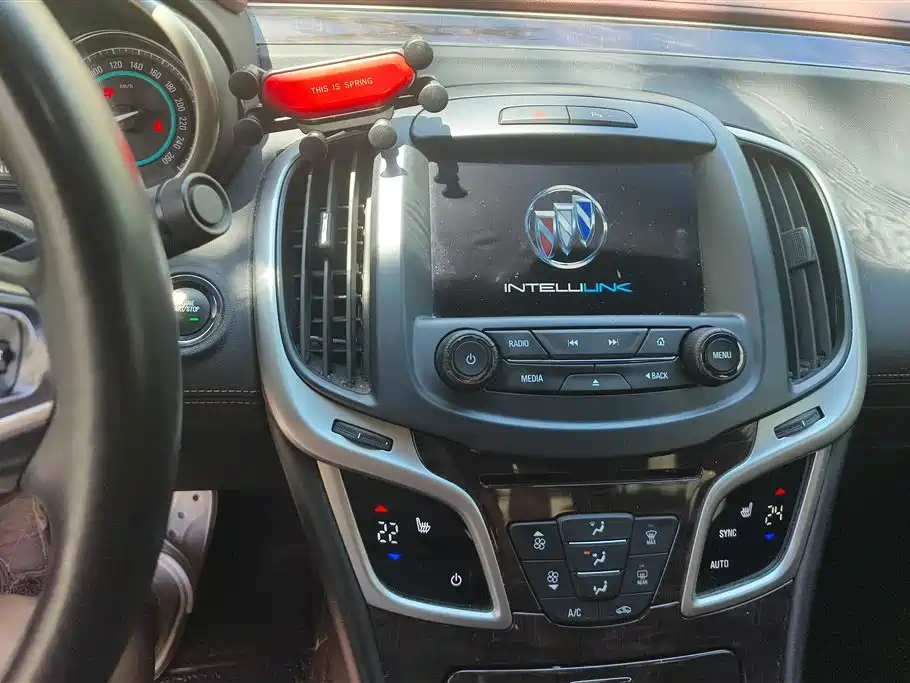 Buick LaCrosse 2014 — фото 13