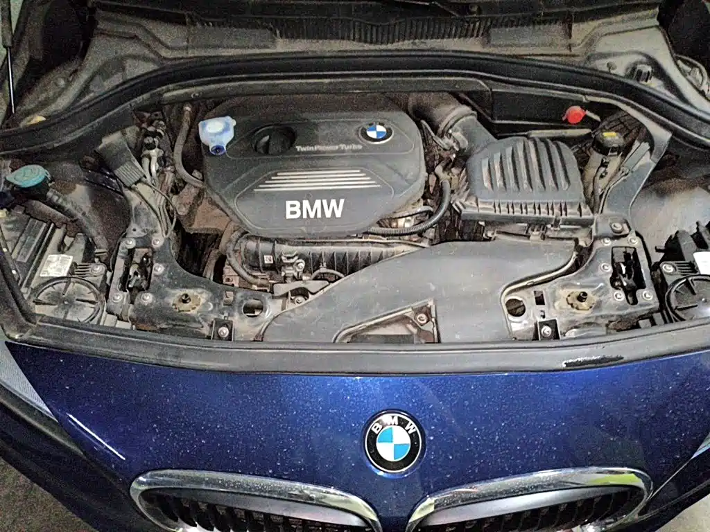 BMW 2 Series Station Wagon 2017 — фото 11