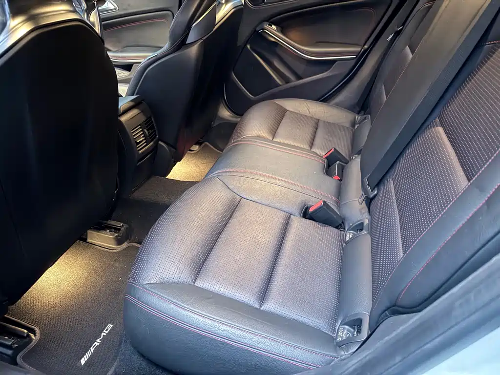 Mercedes-Benz GLA AMG 2015 — фото 3