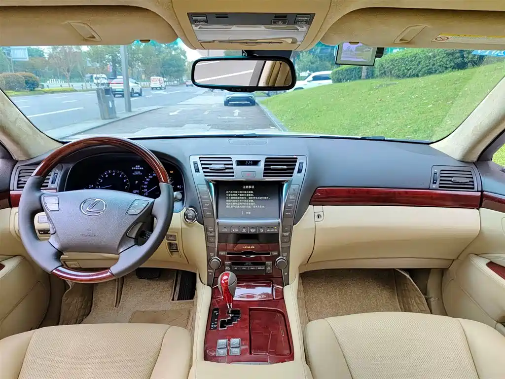 Lexus LS 2008 — фото 10