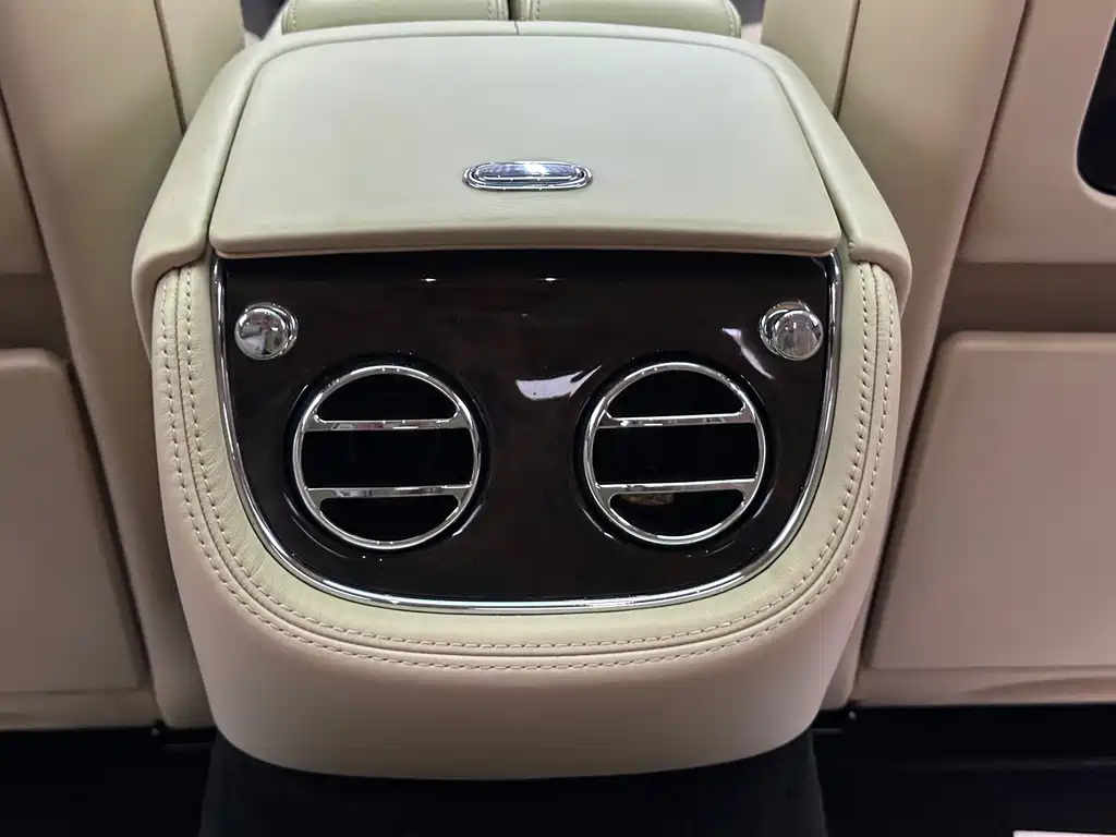 Bentley Mulsanne 2013 — фото 10