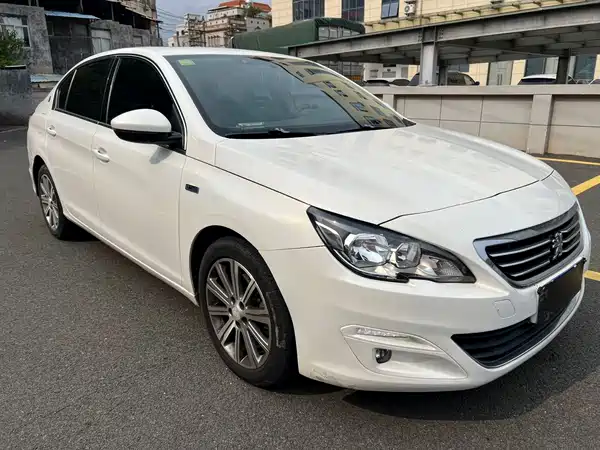 Peugeot 408 2016