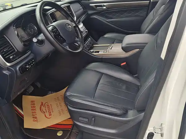 GAC Trumpchi M8 2018