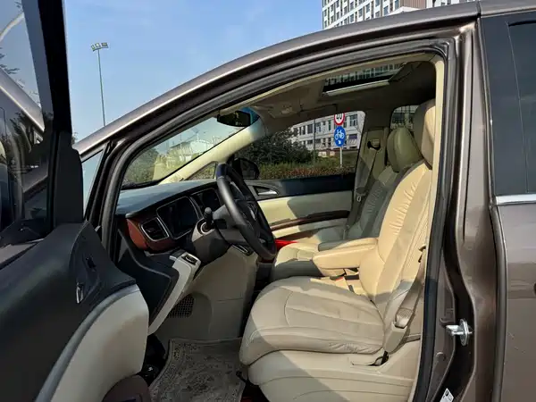 Buick GL8 2017