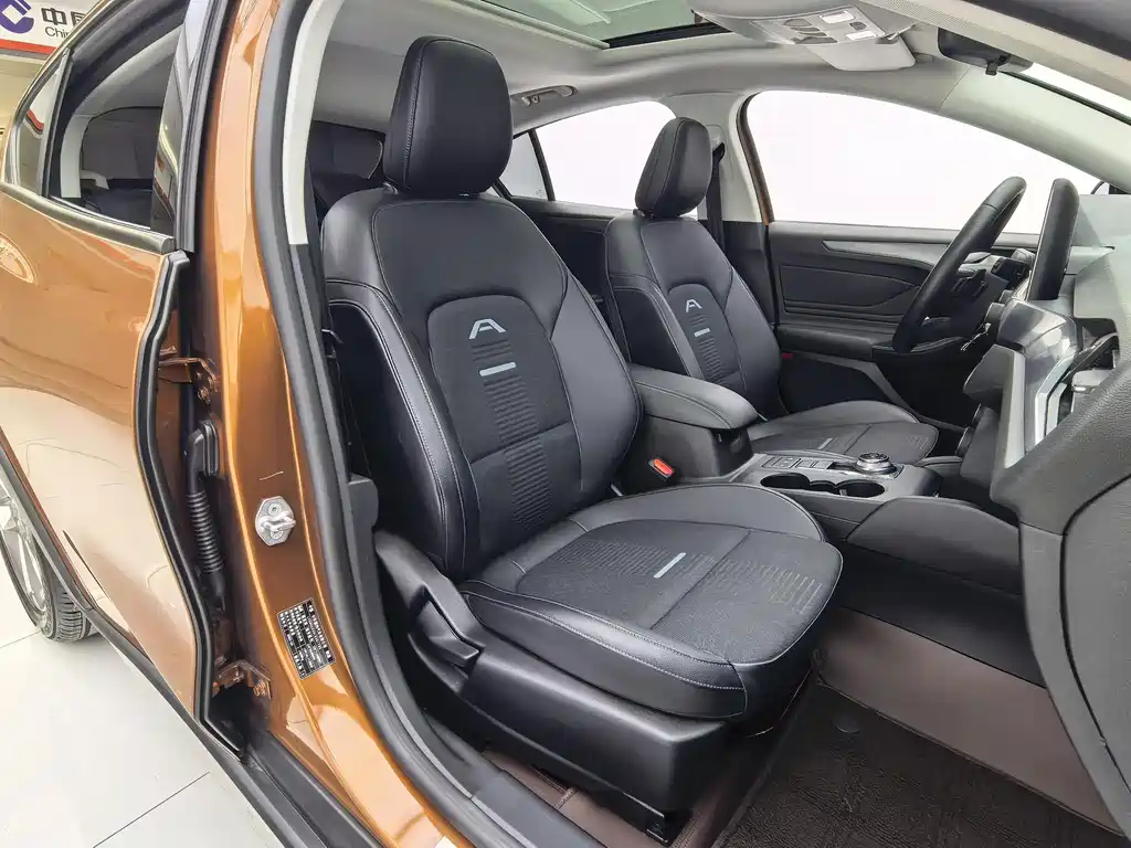Ford Focus Active 2020 — фото 12