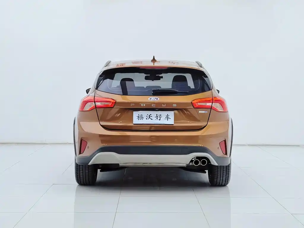 Ford Focus Active 2020 — фото 33