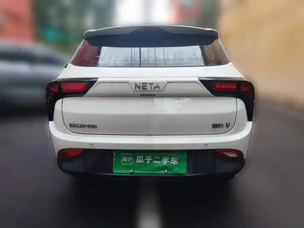 Neta V 2021