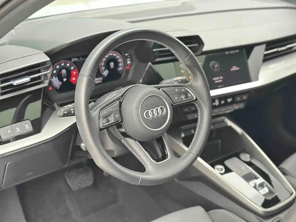 Audi A3 2024 — фото 18
