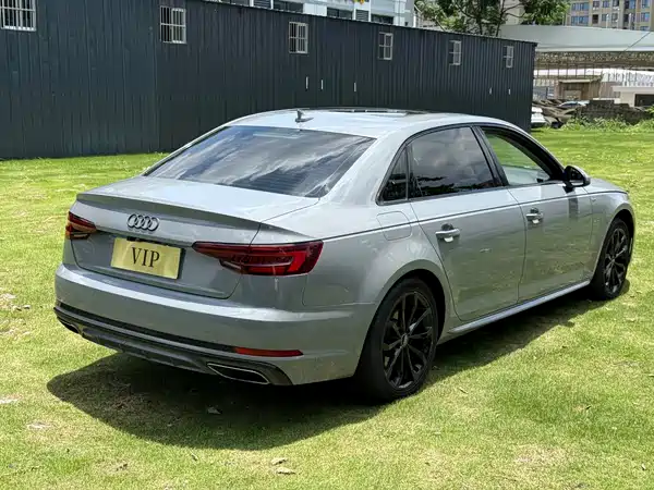 Audi A4L 2019