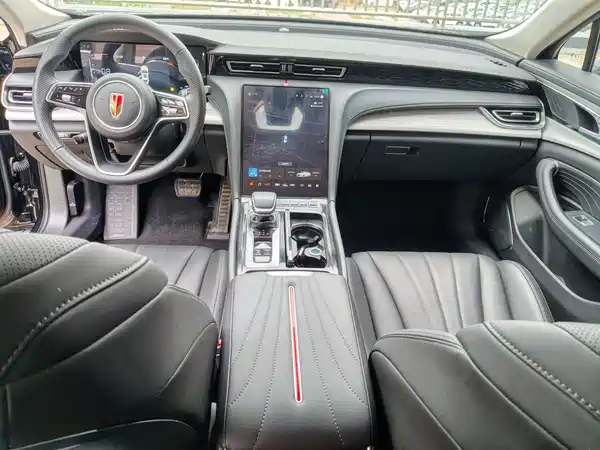 Hongqi H5 2025