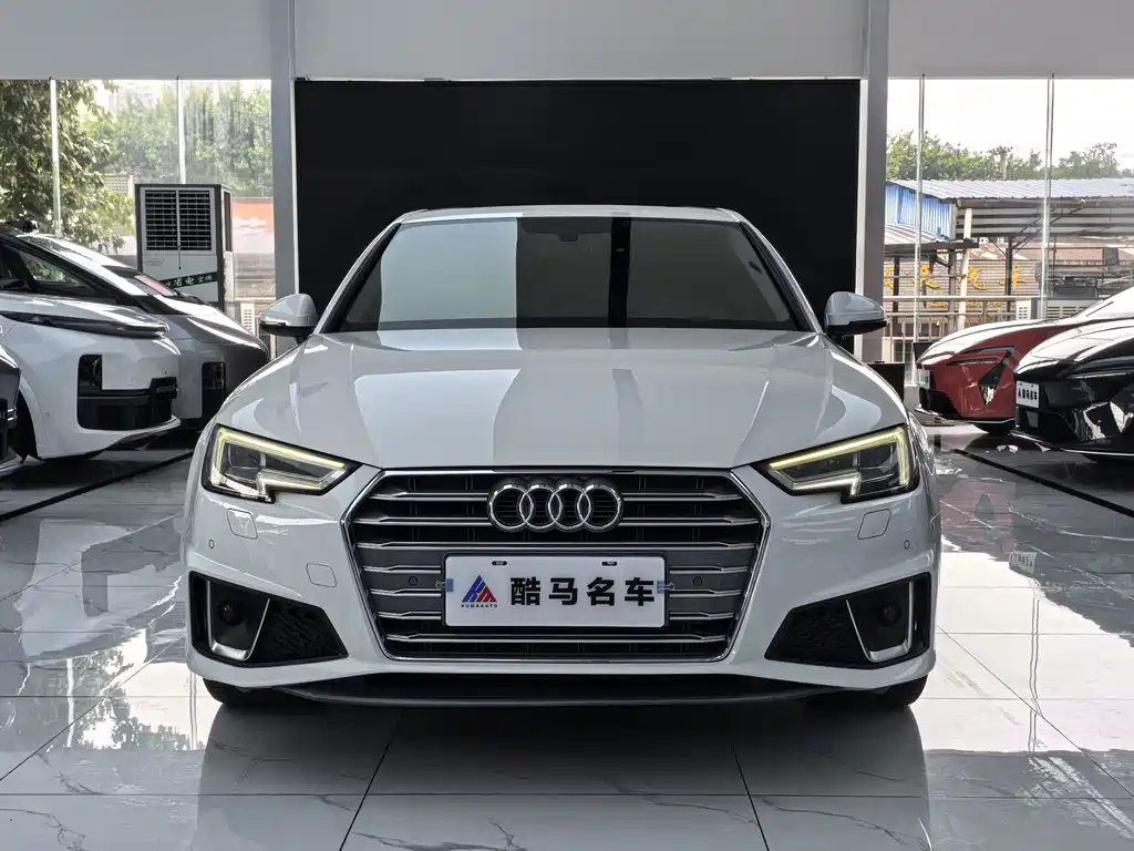 Audi A4L 2019 — фото 2