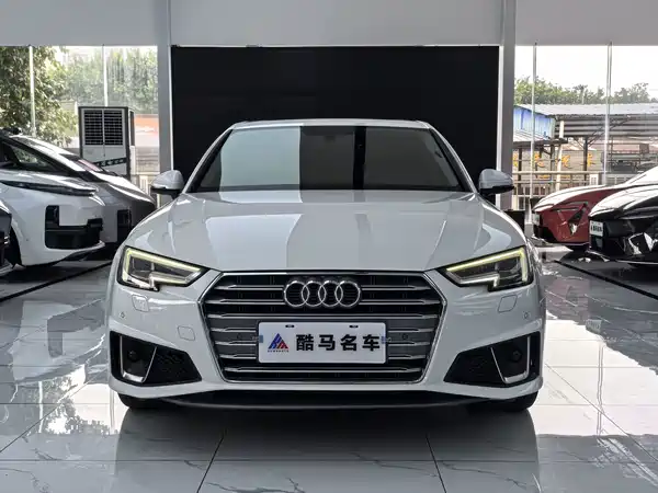 Audi A4L 2019
