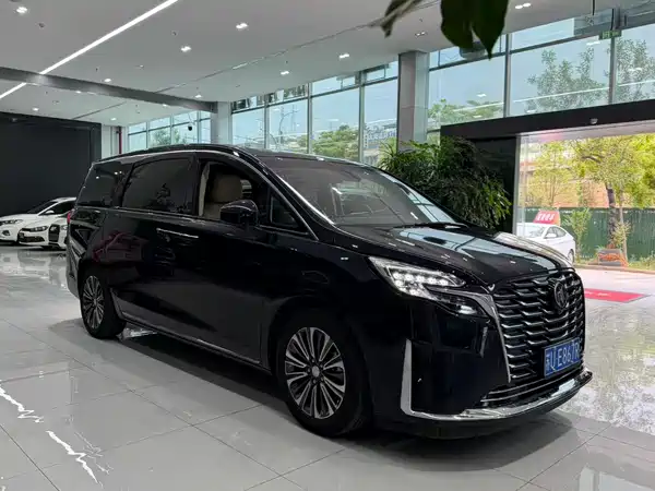 Buick GL8 2023