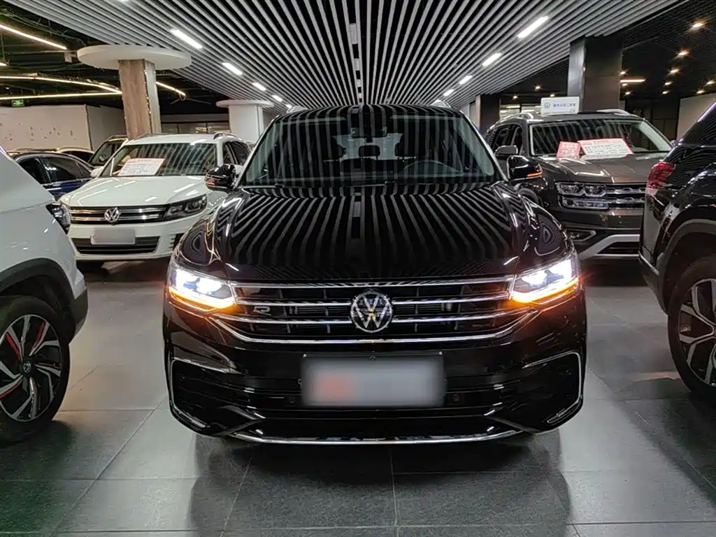 Volkswagen Tiguan L 2025 — фото 3