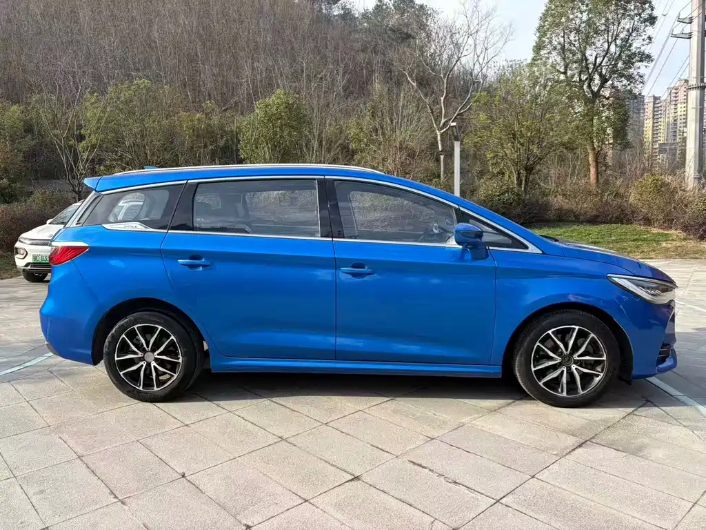 BYD Song MAX 2018 — фото 14