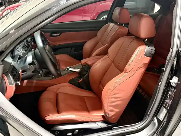 BMW M3 2011