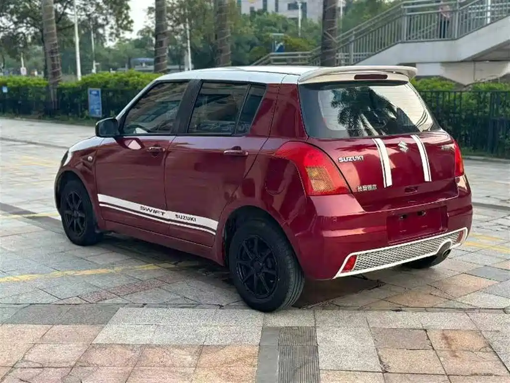 Suzuki Swift 2012