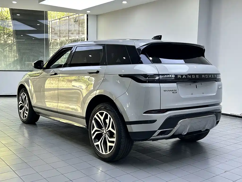 Land Rover Range Rover Evoque 2024 — фото 7