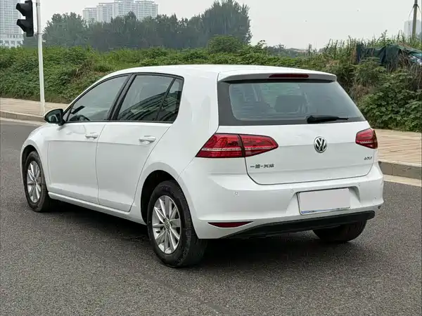 Volkswagen Golf 2016