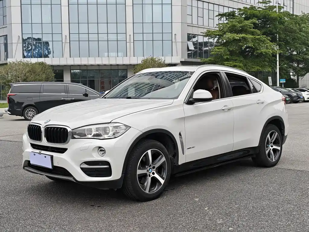 BMW X6 2015 — фото 1