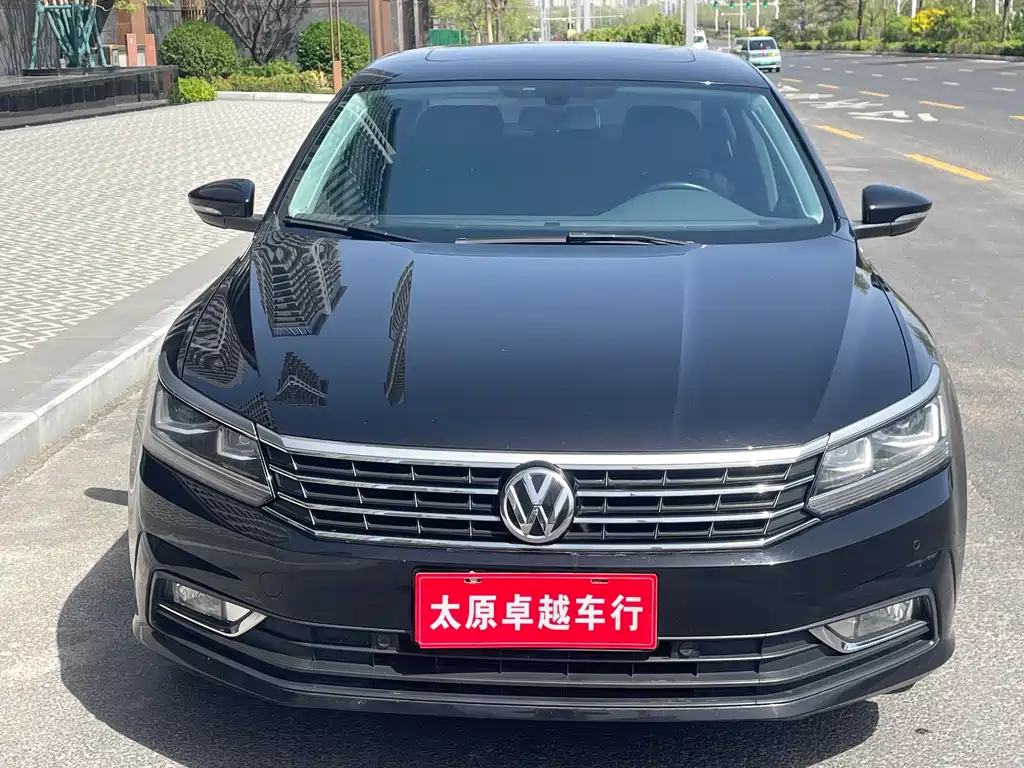 Volkswagen Passat 2018 — фото 2