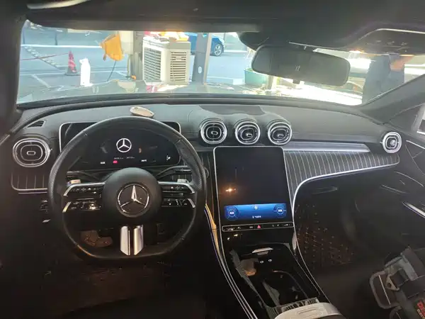 Mercedes-Benz C-Class 2023