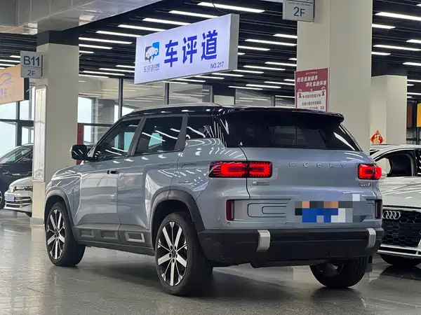 Geely ICON 2023