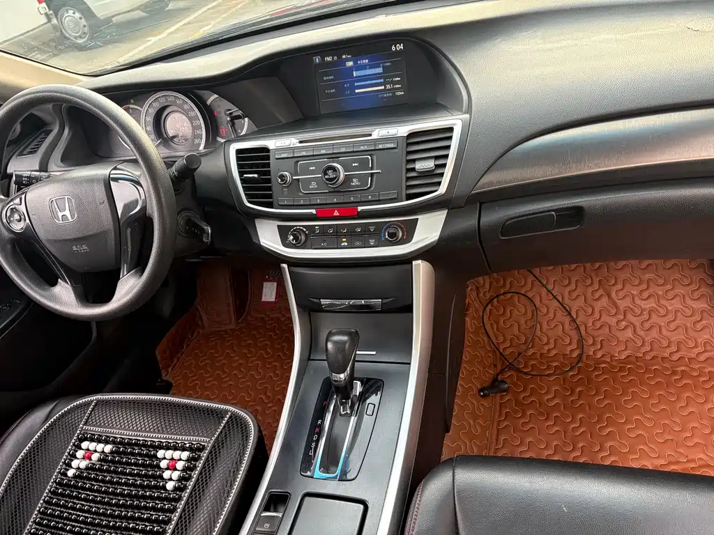 Honda Accord 2015 — фото 13