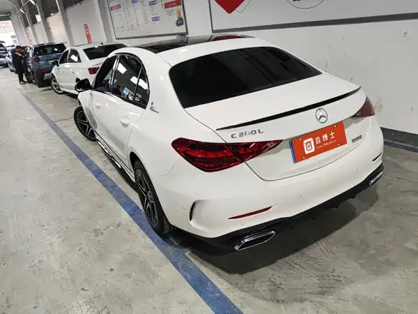 Mercedes-Benz C-Class 2024
