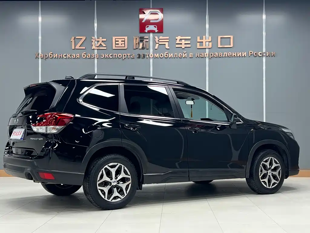 Subaru Forester 2020 — фото 6