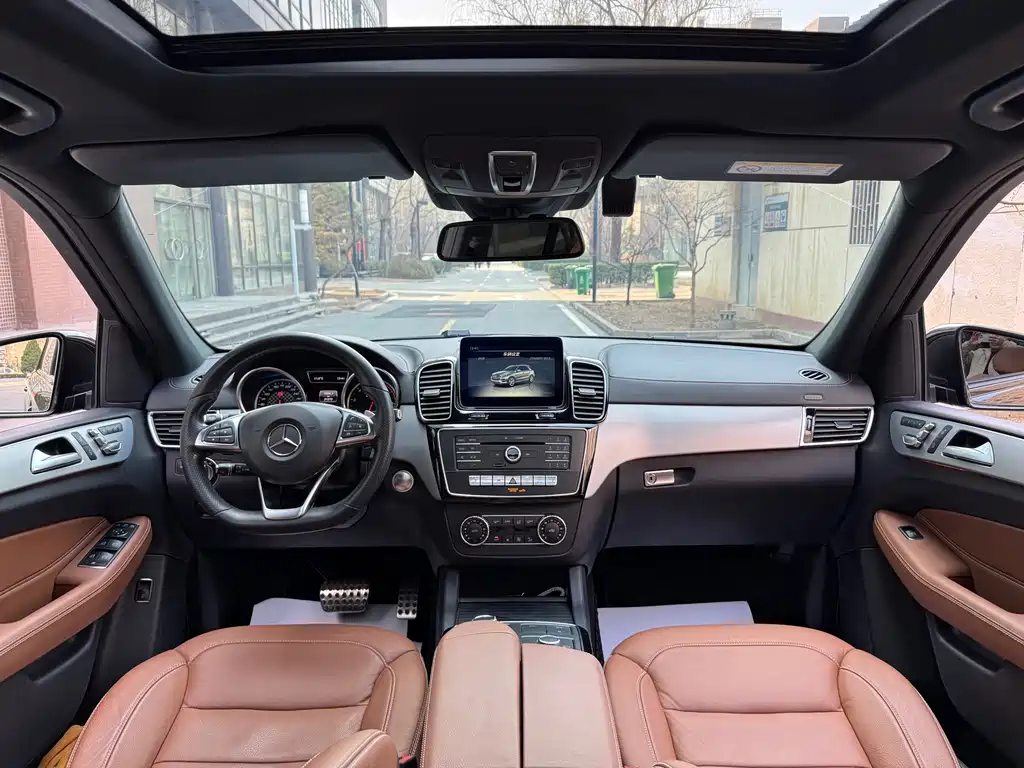 Mercedes-Benz GLE AMG 2017 — фото 8