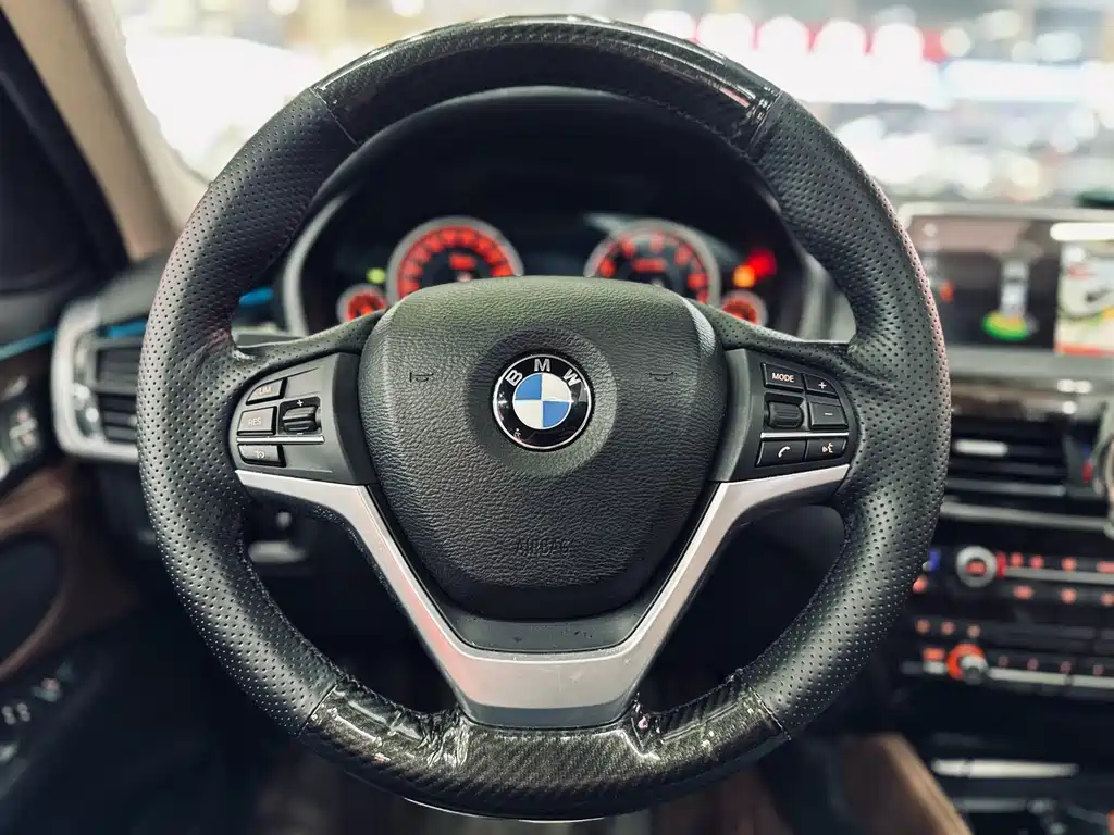 BMW X6 2017 — фото 11