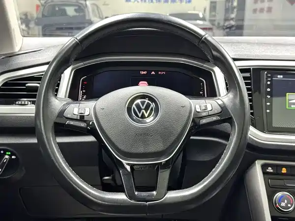 Volkswagen T-Roc 2022