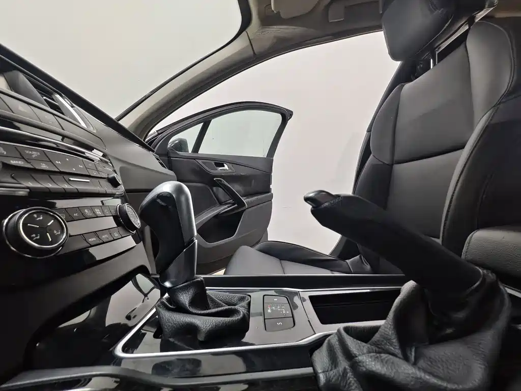 Peugeot 508 2013 — фото 12
