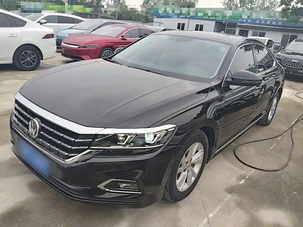 Volkswagen Passat 2019 — фото 1
