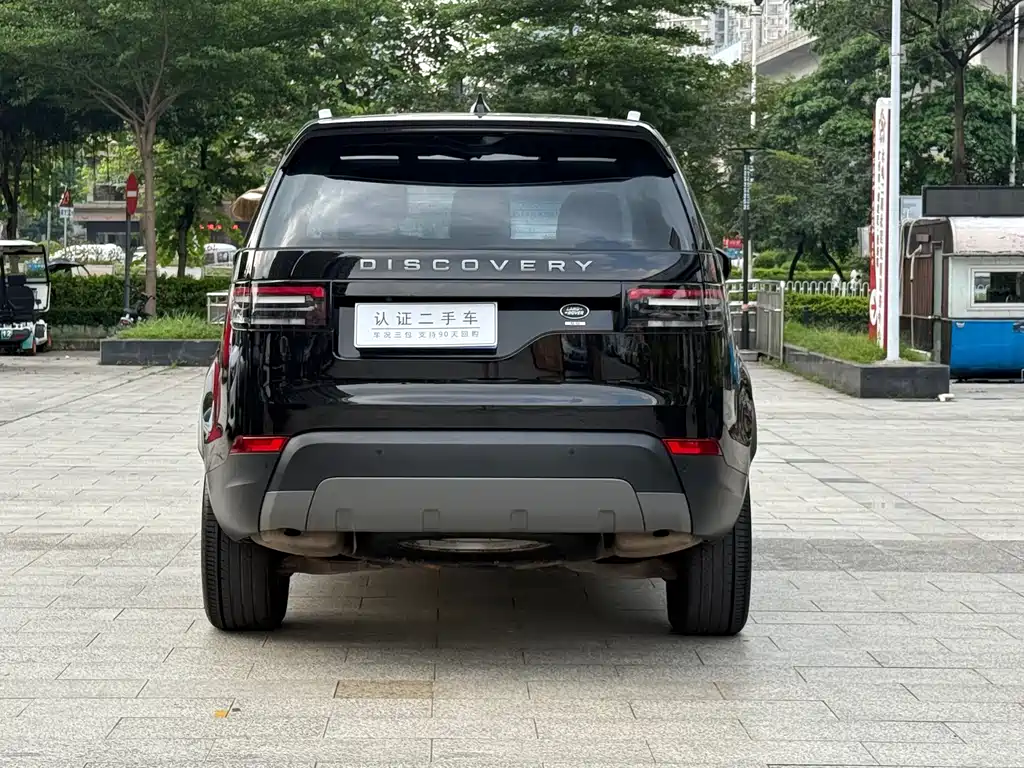 Land Rover Discovery 2017 — фото 9