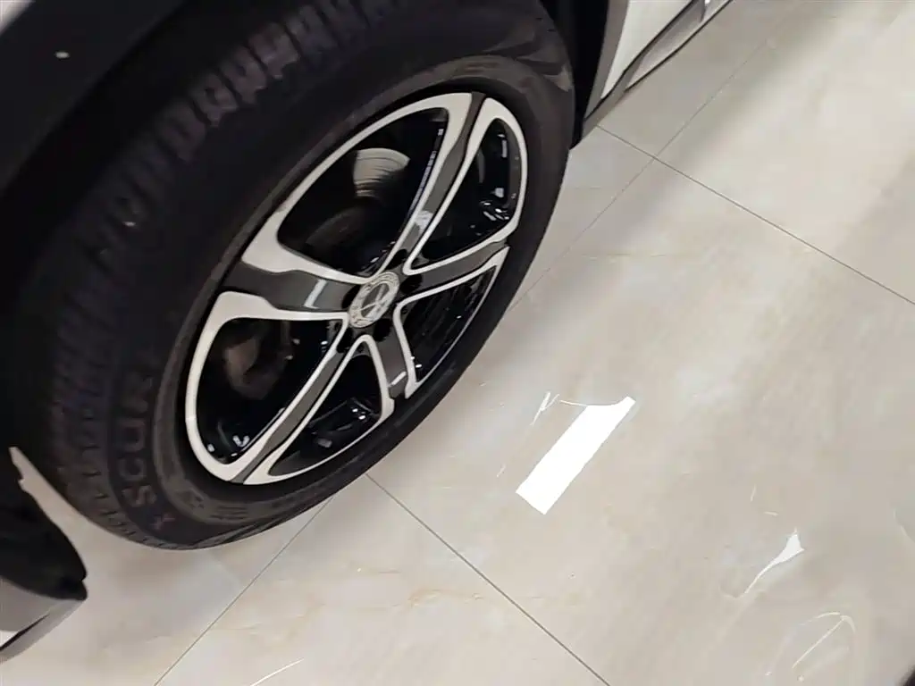 Mercedes-Benz GLA 2018 — фото 23