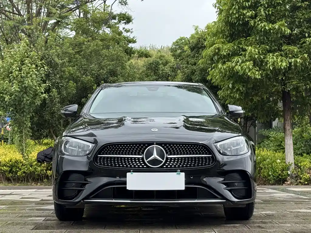 Mercedes-Benz E-Class 2022 — фото 2