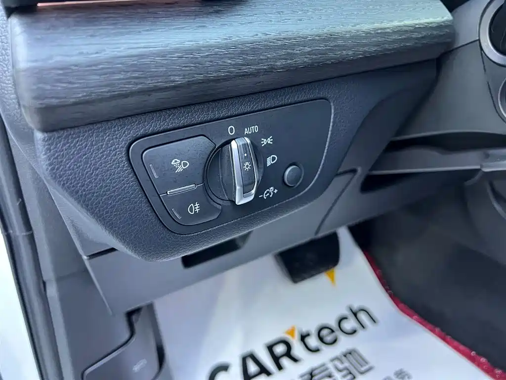 Audi Q5L 2021 — фото 20