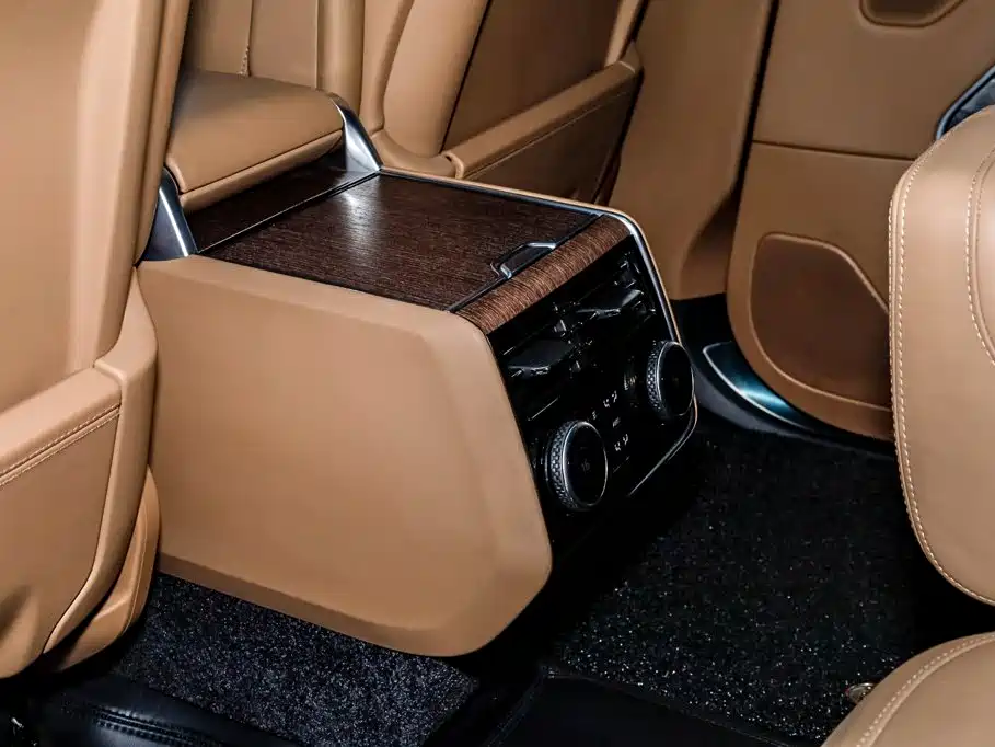 Land Rover Range Rover 2025 — фото 12