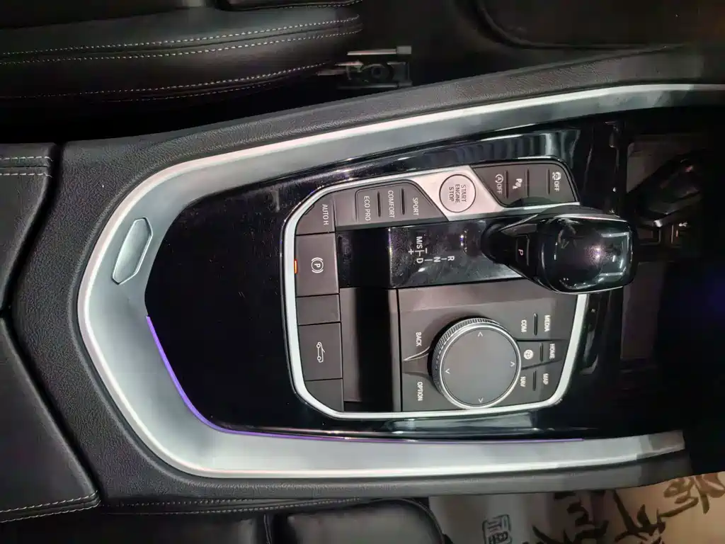 BMW Z4 2021 — фото 11
