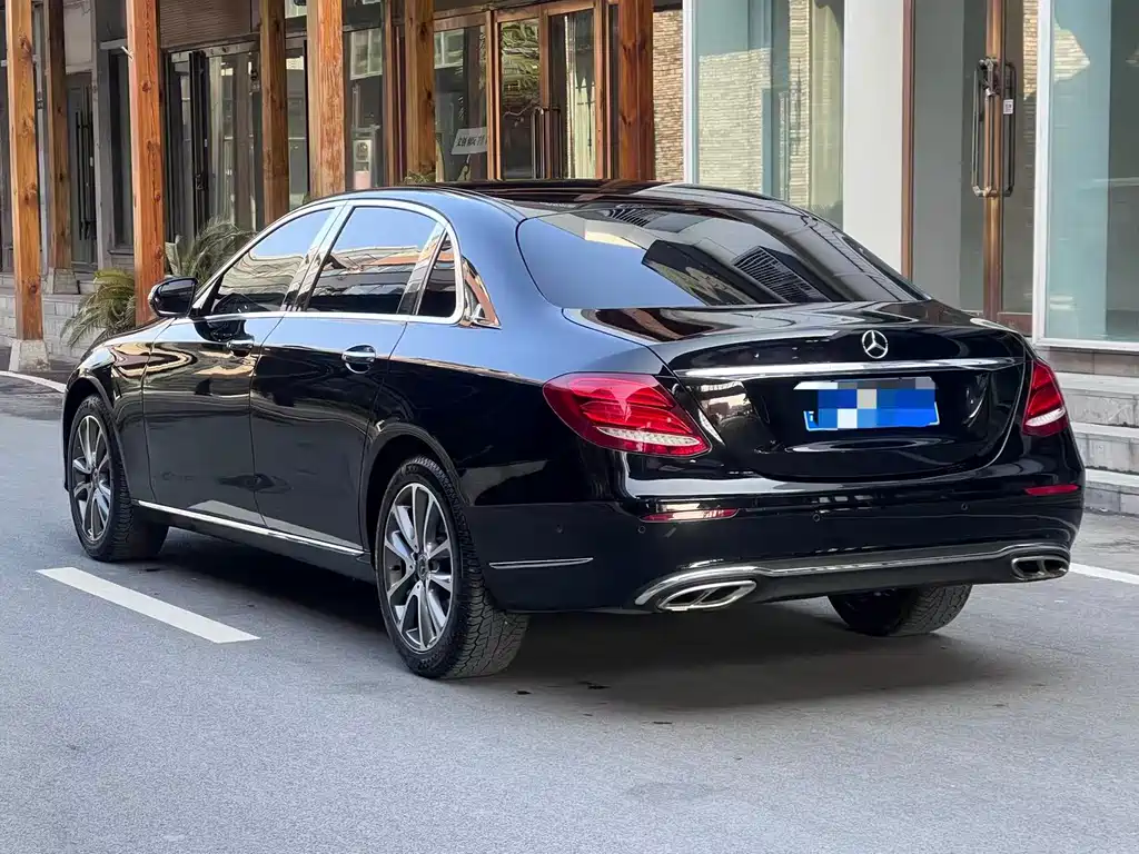 Mercedes-Benz E-Class 2019 — фото 9
