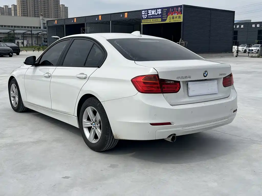 BMW 3 Series 2015 — фото 15