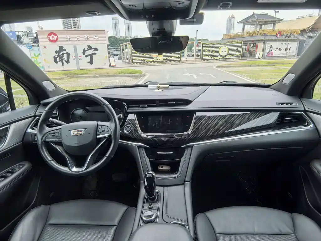 Cadillac XT6 2022 — фото 15