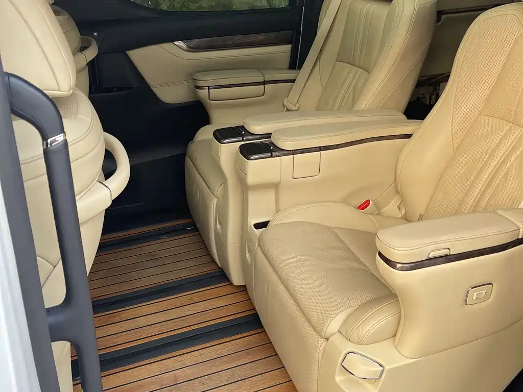 Toyota Vellfire 2020 — фото 4