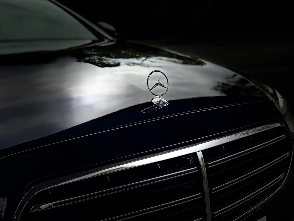 Mercedes-Benz E-Class 2022 — фото 9